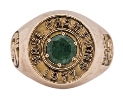 1977 New York Cosmos Championship Ring- Dom Flora (Flora LOA)